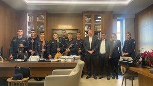 Κάλαντα, μελωδίες και ευχές στο Δημαρχείο από το Τμήμα Δοκίμων Αστυφυλάκων Ρεθύμνου