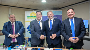 Αύξηση της ιατρικής αμοιβής από τα 10 στα 13 ευρώ, ανακοίνωσε ο Άδωνις Γεωργιάδης