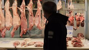 Είδος πολυτελείας το μοσχαρίσιο κρέας - Η παγκόσμια κρίση που αδειάζει τα πορτοφόλια