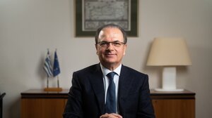 Χριστουγεννιάτικο μήνυμα ενότητας, ελπίδας και συνεργασίας για το 2026 από τον Γ. Μαρινάκη