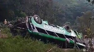 Μεξικό: Τουλάχιστον δέκα νεκροί και 32 τραυματίες σε ανατροπή λεωφορείου