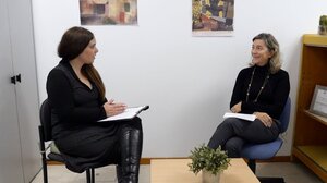 Ψυχιατρική Κλινική ΠαΓΝΗ με ράντζα, χωρίς παιδοψυχιάτρους – Το καμπανάκι της Μ. Μπάστα για την ψυχική υγεία παιδιών και εφήβων