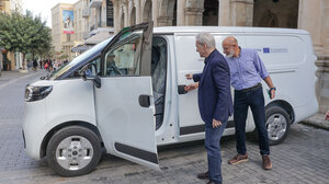 Ο Δήμος Ηρακλείου παρέλαβε το νέο ηλεκτρικό βαν διανομής προϊόντων που θα διατεθεί στους εμπόρους της Κεντρικής Αγοράς