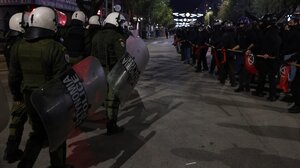 Η ΕΛ.ΑΣ για τα επεισόδια στο κέντρο της Αθήνας: Έγιναν 19 συλλήψεις