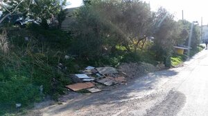 Αγανακτισμένοι κάτοικοι από την εγκατάλειψη μετά από έργα οπτικών ινών