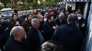 Στο Μέγαρο Μαξίμου οι αγρότες για τη συνάντηση με τον Μητσοτάκη