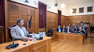 Εξεταστική Επιτροπή για τον ΟΠΕΚΕΠΕ: «Αψιμαχίες» μεταξύ Σταύρου Αραχωβίτη και Ζωής Κωνσταντοπούλου