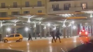 Άργος: Πυροβολισμοί στη μέση του δρόμου για έναν... αρραβώνα που ακυρώθηκε - Δείτε βίντεο