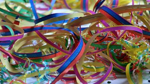 Περιοδική αποκριάτικη έκθεση στον Άγιο Νικόλαο: Στολές, μάσκες και φαντασία ζωντανεύουν ξανά