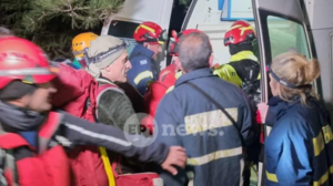 Ταΰγετος: Ολοκληρώθηκε η επιχείρηση διάσωσης των ορειβατών, μεταφέρθηκαν στο νοσοκομείο οι 4 τραυματίες