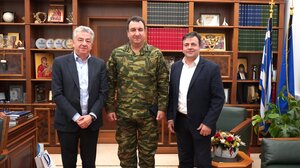 Ο νέος Διοικητής της 44ης ΣΔΙ στον Περιφερειάρχη Κρήτης