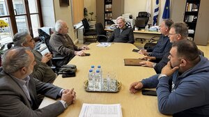 Η ανησυχία για το μέλλον του λιμένα Ηρακλείου και των ανθρώπων του, στο επίκεντρο συνάντησης του Δημάρχου με φορείς του λιμανιού