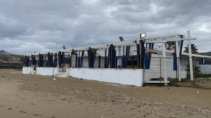 Τι απαντά ο Δήμος Ηρακλείου για τα αναμμένα φώτα στην πλαζ Καρτερού