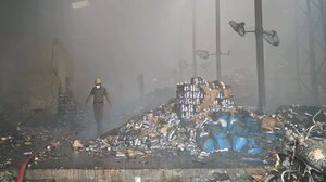 Τραγωδία στην Ινδία: Τουλάχιστον 25 νεκροί από φωτιά σε δύο κτίρια στην Καλκούτα