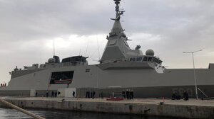 Στη φρεγάτα Κίμων σήμερα η συνάντηση του Δένδια με τη Γαλλίδα ομόλογό του