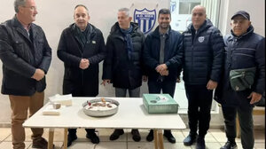 Ο Γιάννης Πλακιωτάκης στην κοπή της Πρωτοχρονιάτικης Βασιλόπιτας των Ακαδημιών του Αθλητικού Ομίλου της ΝΙΚΗΣ ΣΗΤΕΙΑΣ