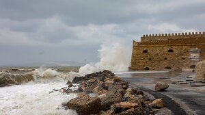 Το Κεντρικό Λιμεναρχείο Ηρακλείου προειδοποιεί για τον καιρό της 25ης Μαρτίου