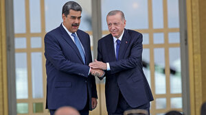 Άγνοια δηλώνει η Άγκυρα για το τελεσίγραφο Τραμπ στον Μαδούρο να παραιτηθεί και να αυτοεξοριστεί στην Τουρκία