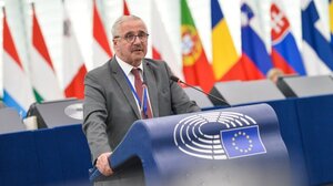 Μανιάτης: Τουρκία και ψευδοκράτος προχωρούν σε μεταξύ τους ηλεκτρική διασύνδεση