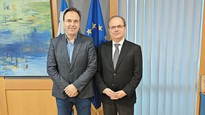 Συνάντηση Μαρινάκη-Παπαστεργίου για την ενίσχυση των Δ.Ε.Υ.Α.