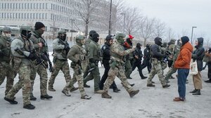 Μινεάπολη: Σε διαθεσιμότητα δυο πράκτορες της αστυνομίας μετανάστευσης