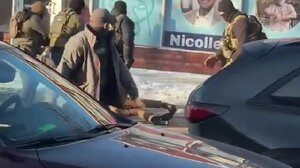 Νέα δολοφονία πολίτη στη Μινεσότα: Ο κυβερνήτης ζητά να ανατεθεί η έρευνα για τον νέο θάνατο από πυρά της ICE στις τοπικές αρχές