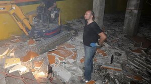 Ο ιδιοκτήτης του μπαρ στο Κραν Μοντανά είχε βαρύ ποινικό παρελθόν, είχε κάνει και φυλακή