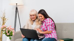 Ψηφιακή εκπαίδευση και ενδυνάμωση ηλικιωμένων στον Δήμο Χερσονήσου