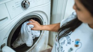 Πώς να καθαρίσεις εύκολα το πλυντήριο ρούχων