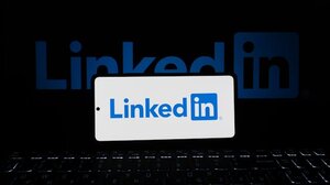Από το LinkedIn στο Tinder – Nέοι βρίσκουν δουλειές στις εφαρμογές γνωριμιών