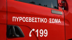 Επι ποδός για τους καπνούς σε υπο ανακαίνιση ξενοδοχείο η Πυροσβεστική