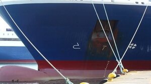 Θυελλώδεις άνεμοι: Δεμένα τα πλοία στα λιμάνια Ζακύνθου και Κεφαλονιάς