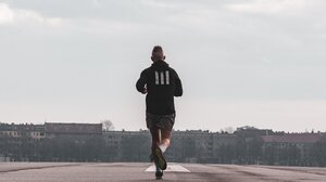 Περπάτημα ή τρέξιμο; Το αιώνιο δίλημμα της αερόβιας άσκησης 