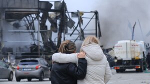 Τραγωδία στη βιομηχανία Βιολάντα: Βρέθηκε και η 5η σορός εργαζομένης (video)