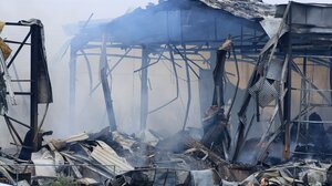 Τραγωδία στη βιομηχανία «Βιολάντα»: Θρήνος και αναπάντητα ερωτήματα για την έκρηξη - Εργαζομένη σώθηκε γιατί αρρώστησε ο γιος της