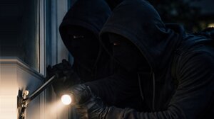 Σε όλη την Κρήτη «χτυπούσε» το ζευγάρι - Το «μπλόκαραν» λίγο πριν επιβιβαστεί … φορτωμένο στο πλοίο της γραμμής