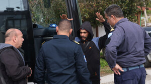 Πολύνεκρη τραγωδία στη νότια Κρήτη: Στο Ηράκλειο οι 20 διασωθέντες - Δείτε φωτογραφίες