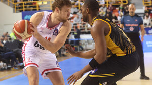 Final-8: Εύκολα ο Ολυμπιακός στα ημιτελικά