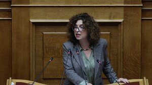 Ανεξαρτητοποιήθηκε η Ελένη Καραγεωργοπούλου από την Πλεύση Ελευθερίας: Μένει με πέντε βουλευτές το κόμμα