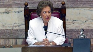 Δημοσία δαπάνη η κηδεία της Άννας Ψαρούδα - Μπενάκη