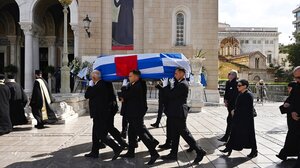 Το ύστατο χαίρε στη σπουδαία Ελένη Γλύκατζη - Αρβελέρ 