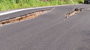 Μεγάλη καθίζηση σε δρόμο της Γορτυνίας