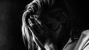 Τρόμος για γυναίκα στη Λάρισα: Ληστής προσποιήθηκε τον άντρα της για να εισβάλει στο σπίτι της