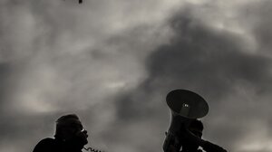 Ηράκλειο: Στους δρόμους ενάντια στην εμπλοκή της χώρας σε πολεμικές συγκρούσεις