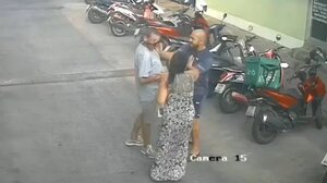 Τον σκότωσε με μία καρατιά στο λαιμό γιατί του έκλεισε το δρόμο - Συνελήφθη Σουηδός στην Ταϊλάνδη