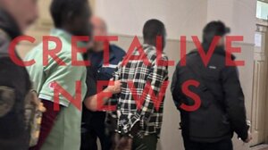 Πολύνεκρο ναυάγιο νότια της Κρήτης: Στη φυλακή οι δύο χειριστές της μοιραίας βάρκας - Βίντεο και φωτογραφίες