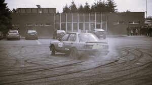 Χανιά: Αποχαιρέτησε τον φίλο του... με επικίνδυνους ελιγμούς στο λιμάνι!