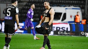 Γιώργος Γιακουμάκης: Το πρόσωπο του “ασπρόμαυρου” τελικού