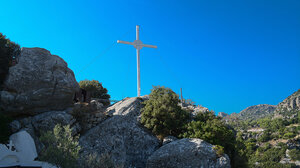 Ναός Τιμίου Σταυρού στην Καλαμαύκα: Γνωρίστε την ιστορία του!