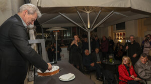 Χαμόγελα και αισιοδοξία στην κοπή της πίτας της παράταξη «Δικαίωμα στην πόλη» - Βίντεο